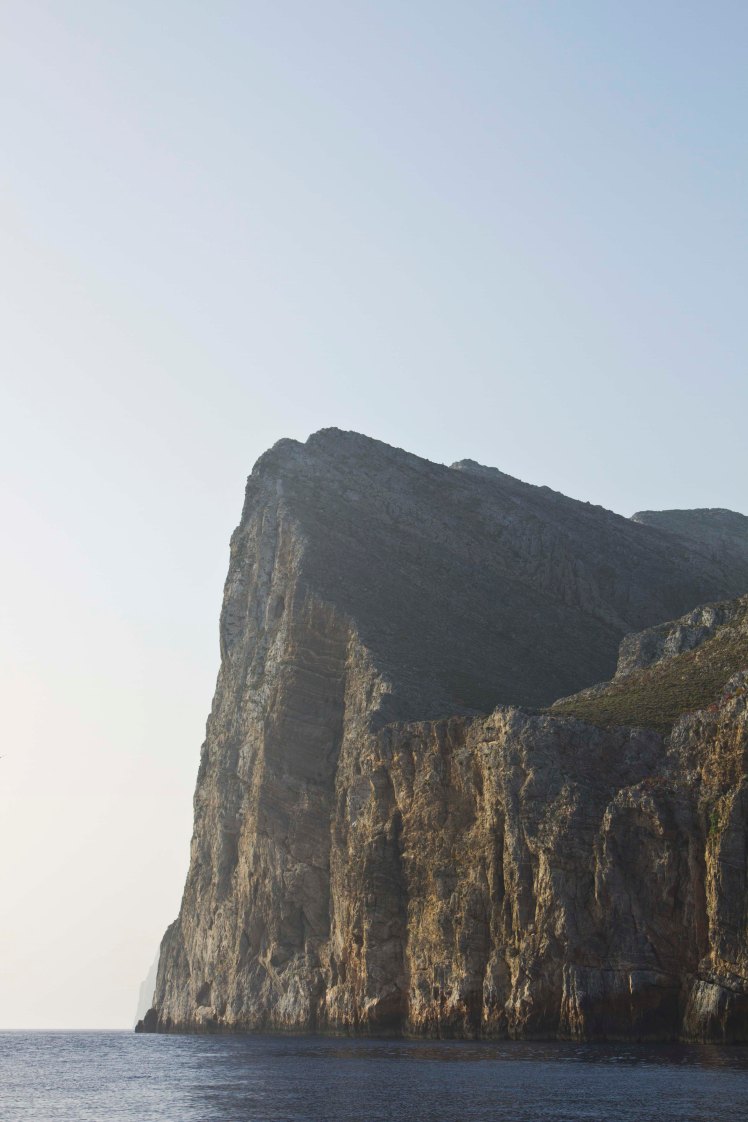 IslandHopping-Cliffs